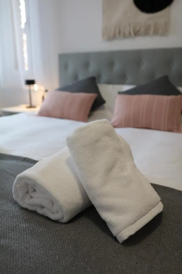 Modern Apartament Al Costat Del Parc De La Devesa 赫罗纳 0*,