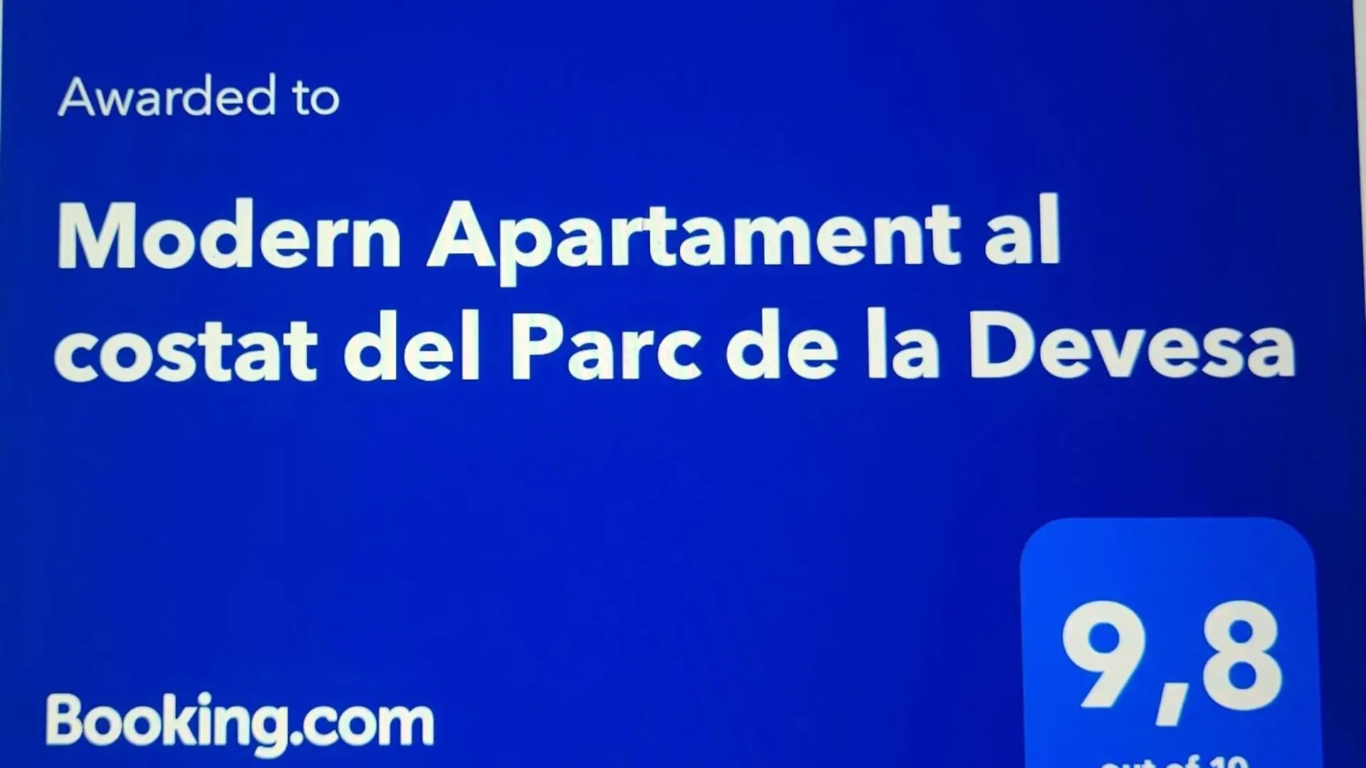 Modern Apartament Al Costat Del Parc De La Devesa contacts